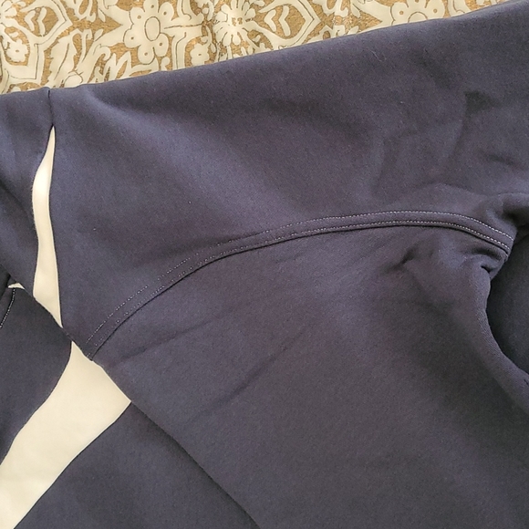 Nike 1X Swoosh Oversized Fleece Hoodie- Pit 28"-30"; Length 28" - Picture 6 of 11